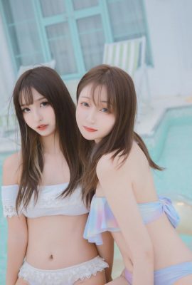 استخر شنای کاگاکوساکا مافیو “Sexy Swimsuit 3” جذابیت زنبق را به نمایش می گذارد (96P)