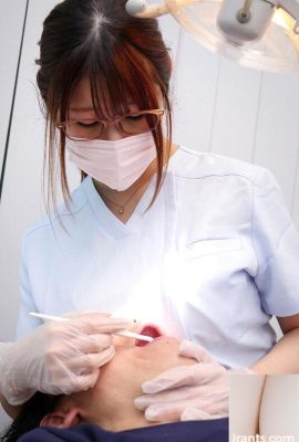 (ویدئو) دستیار دندانپزشکی که سینه های بزرگ Icup را روی صورت شما فشار می دهد. سرویس سینه و سکس مخفیانه آرامش بخش … (30P)