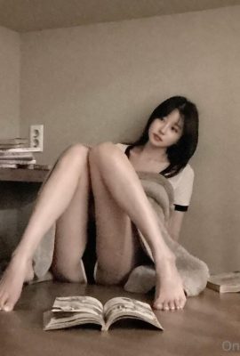 دختر تلویزیون کره ای – -01 (103P)
