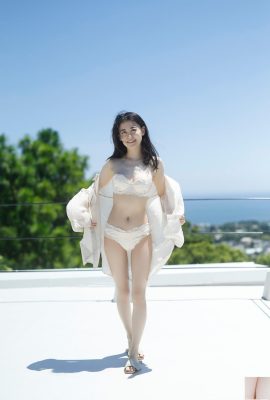 پوست براق سفید خالص Megumi Uenishi (71P)