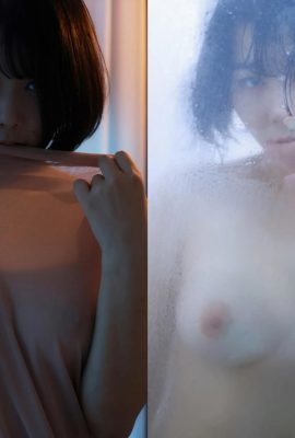 دختر ناز مو کوتاه در حمام در خانه حمام می کند، “وسوسه بدن خیس”، سینه های زیبا و سفید و لطیف می زنند (34P)