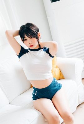 (ZIA.Kwon) سینه های زیبای دختر کره ای آماده بیرون آمدن است… او بدن فوق العاده گرمی دارد (55P)