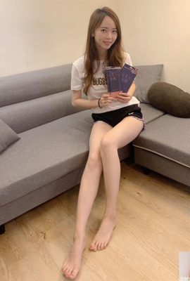 (مجموعه آنلاین) آلبوم عکس پاهای زیبا پاهای بلند صاف سفید دختر تایوانی Zoey (21P)