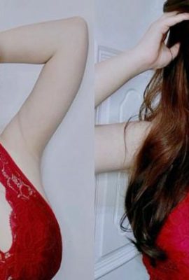 مو کوی ویکا دارای لب‌های قرمز رنگ و پوست شیری رنگی است که باعث می‌شود افراد احساس غیرمنطقی کنند!  (21P)
