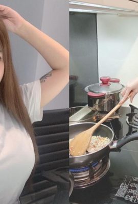 شورت توری هان جی یون نانسی “دوست دختر شیرین” “کمر سفید” او را نشان می دهد و او برای غذا دادن به شما سکسی آشپزی می کند (13P)