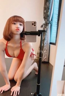 دختر مو کوتاه تاینان بیشتر از همه دوست دارد سلفی بگیرد ~ Youbao (15P)