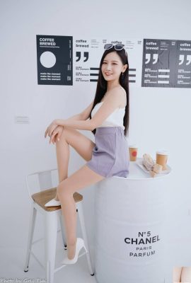(فصل اضافی در مورد پاهای زیبا) مدل زیبایی پا بلند Xu Huiling، دامن کوتاه سکسی، کفش پاشنه بلند و پاهای زیبا (115P)