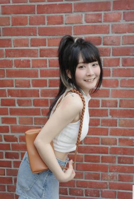 دختر همسایه “Lu Zixuan” دارای پاهای باریک، سفید و لطیفی است که بسیار جذاب است (10P)