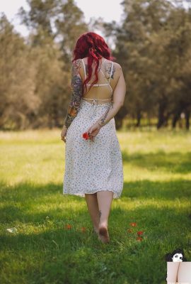 (Suicide Girls) 08 مارس 2024 – تارکین – قدم زدن در پارک (60P)