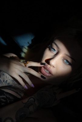 Suicide Girls) فوریه 03،2025 -Dianakolpaak -Between Light و Dark (49p)