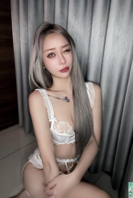 “Li Xiaowen” Beauty Curvesty جذاب (21p)