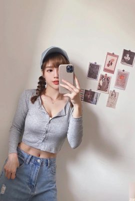 “Qiu Han” دختر با یک دوست دختر دارای خلق و خوی تازه است که باعث می شود مردم فوراً عاشق شوند! (10p)