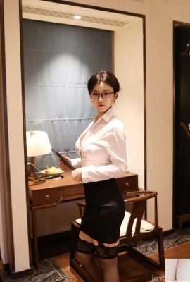 XiuRen نسخه خرید درون‌برنامه‌ای Chen Xiaohua Business Wear OL (60P)