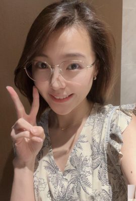 (زیبای توییتر) @Adapxh (52P)